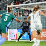 Kansas City Current Faces Denver Summit FC in Crucial Playoff Match - SuaraGarut.ID