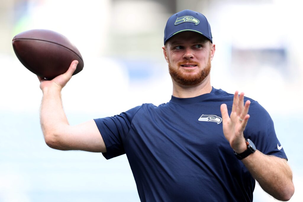 15 NFL Quarterbacks Now Make More Than Sam Darnold - heavy.com
