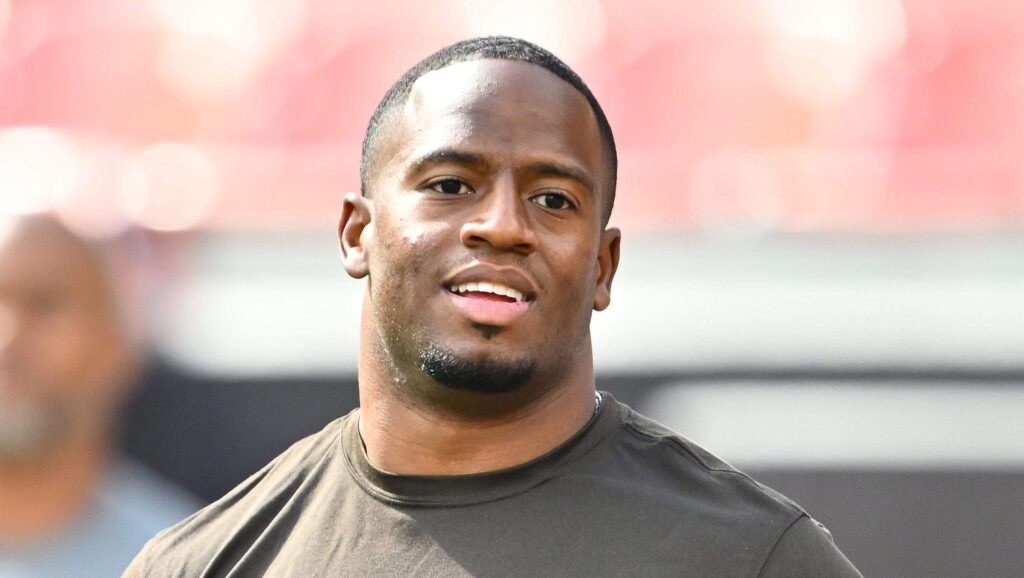Nick Chubb Makes Statement Ahead of Browns Opener - heavy.com