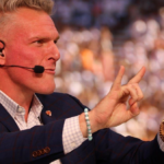 Pat McAfee Recounts Watching Tennessee Game from Peyton Mannings Suite - SuaraGarut.ID