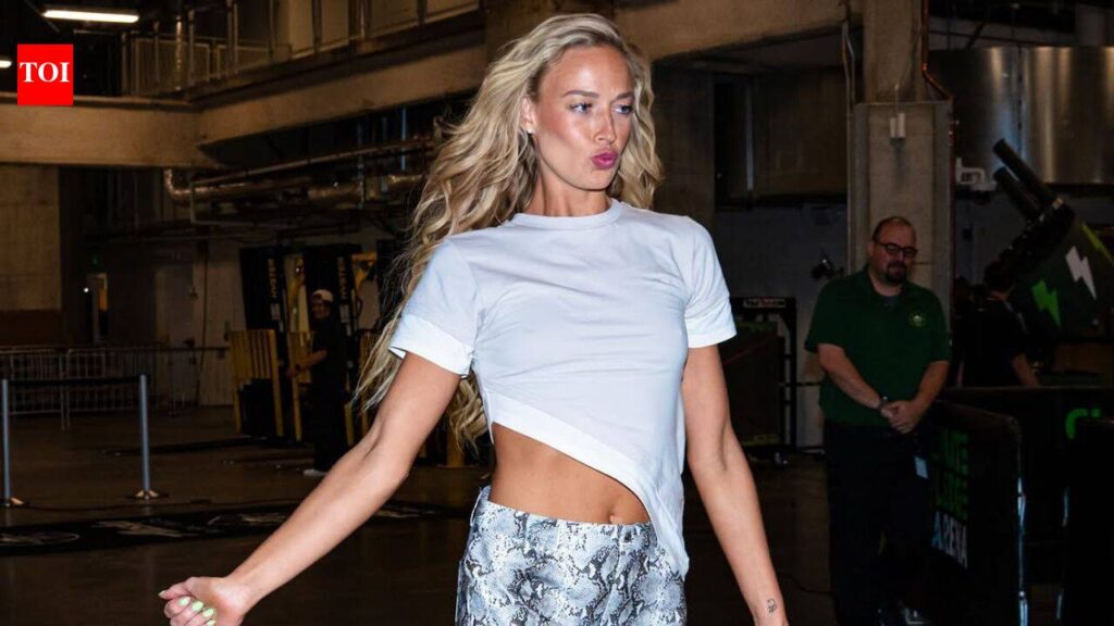 Sophie Cunningham suffers awkward wardrobe malfunction as Fever star spots stain before game - The Times of India