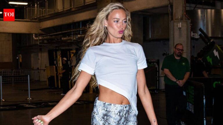Sophie Cunningham suffers awkward wardrobe malfunction as Fever star spots stain before game - The Times of India
