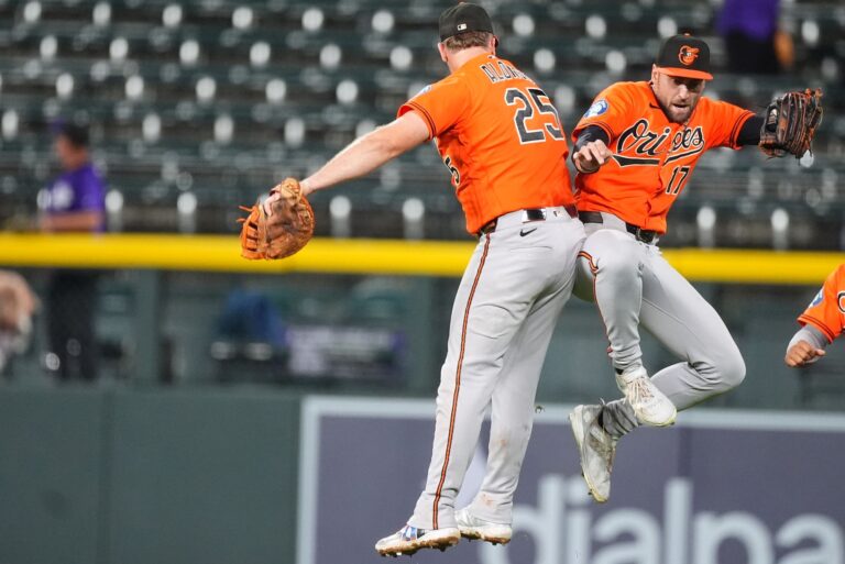 Colton Cowser saves Orioles with incredible catch to preserve 2-1 victory over Rockies - Big Rapids Pioneer