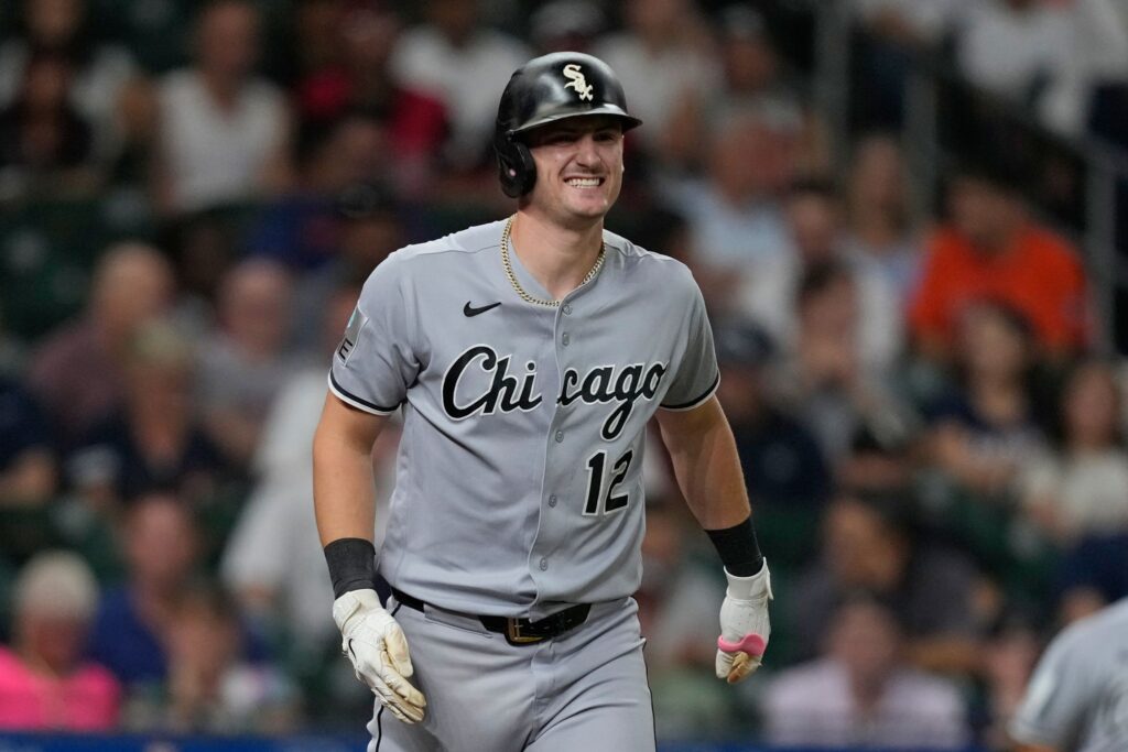 Nelson Velázquez's 2-run single in the 8th inning gives Astros 2-0 win over White Sox - New Haven Register