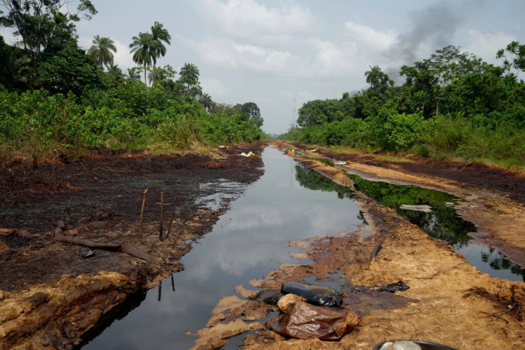 Dozens die in Nigeria oil theft attempt after inhaling toxic fumes - Midland Reporter-Telegram