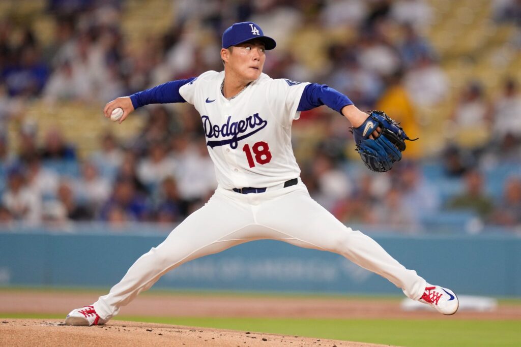 Yamamoto strikes out 10 as the Dodgers rout the Reds 14-1 for 7th straight win - New Haven Register