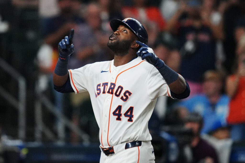 Astros get back in the swing with 4 homers to beat KC and keep pace in AL West - Houston Chronicle