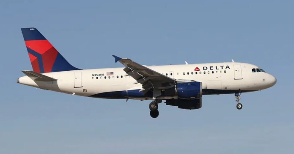 'We need to return immediately,' flight crew warns as pilot health emergency unfolds - FOX 10 Phoenix