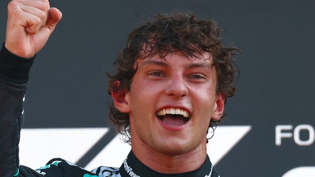 Italian GP: Kimi Antonelli sensationally wins thrilling Monza race from George Russell and Max Verstappen - Sky Sports