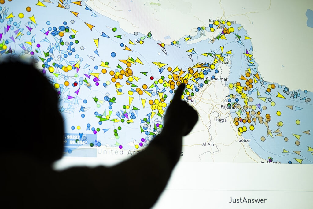 Trump Says Oil Is Flowing Through Hormuz. Independent Trackers Show a Different Picture. - International Business Times