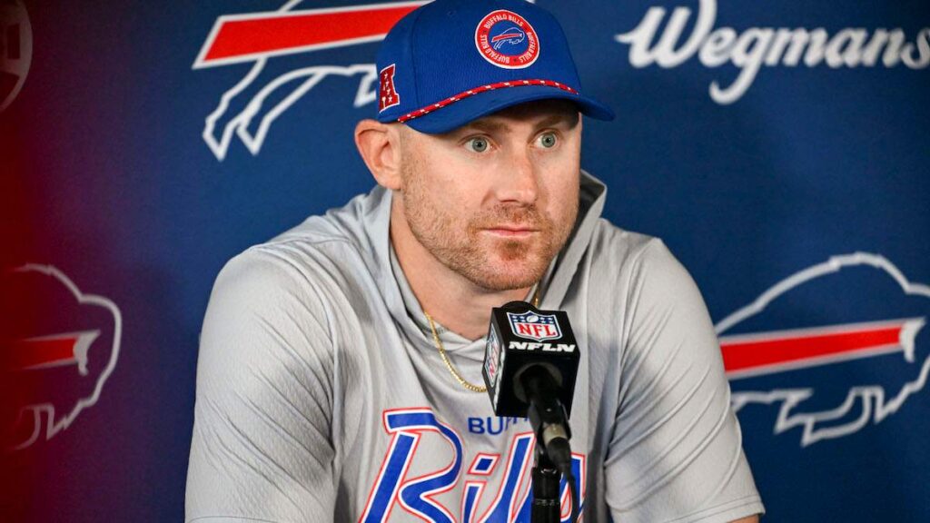 Bills Announce Decisions on 2 Players Hours Before Lions Game - heavy.com