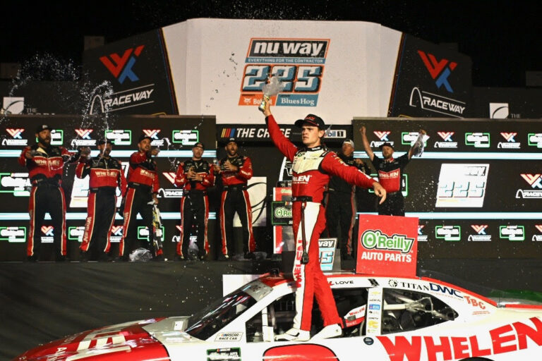 Love Snaps 25-Race Winless Streak - speed sport