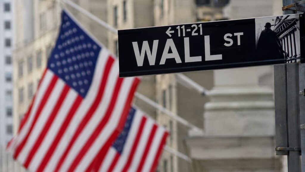 US Stocks Fall on Oil Price Surge, US-Canada Trade Tensions, Inflation Concerns; Dow, S&P 500 Decline - CNBC TV18
