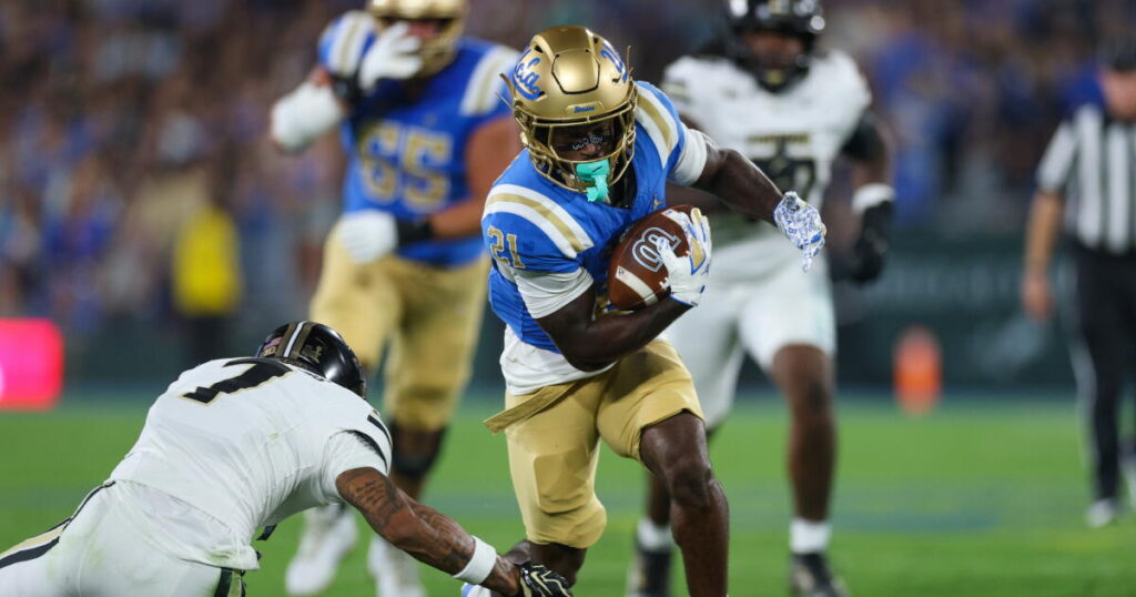 UCLA vs. Purdue live updates: Penalties help Boilermakers trim Bruins’ lead - latimes.com