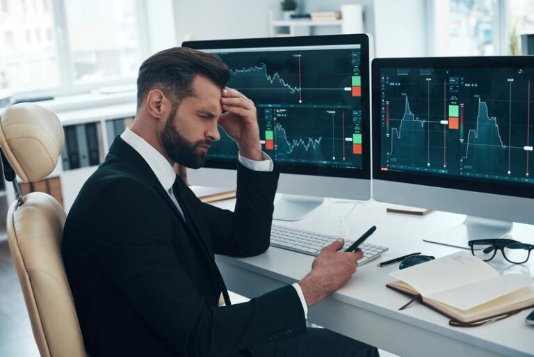 1 of Wall Street's Most Bullish Market Strategists Just Slashed His 2026 S&P 500 Price Target by 500 Points - The Motley Fool