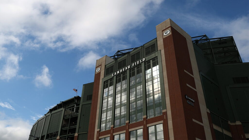 Layden: Wisconsin-Notre Dame at Lambeau 'destined' - nbcsports.com