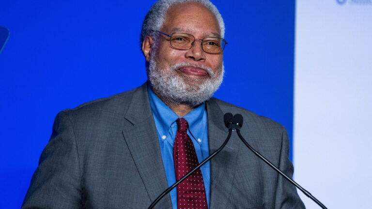 Smithsonian Head Retires After Months of Criticism From Trump - News of the United States - NOTUS