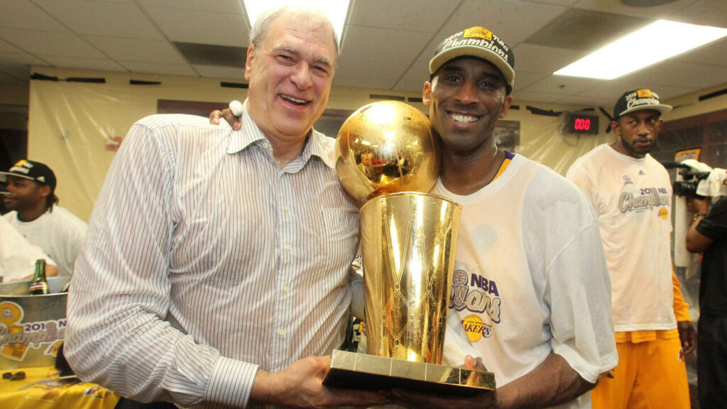 Lakers to unveil Phil Jackson statue in April - theScore