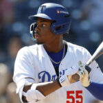 Report: Dodgers calling up top prospect De Paula - theScore