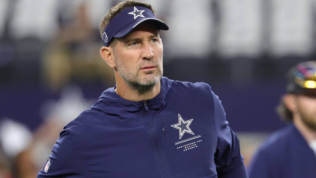 Cowboys Booed Off Field Amid Shameful Third-Quarter Performance vs Bucs - Sports Illustrated