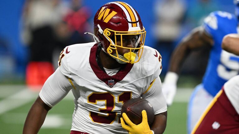 What to Know About New Dolphins RB Kaytron Allen - Sports Illustrated
