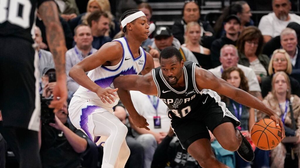 'We Have to Start Executing': Even in Preseason, Spurs Learning Valuable Lessons - Sports Illustrated