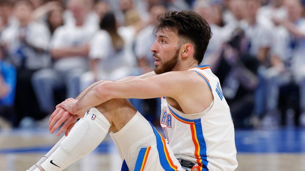 Aday Mara’s stunning form gives Warriors another reason to monitor Chet Holmgren - Blue Man Hoop