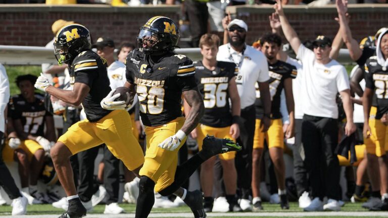 Live Blog: No. 13 Mizzou football vs. No. 9 Ole Miss - Sports Illustrated
