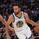 Steph Curry Limps Off Court After Apparent Knee Tweak at Warriors Practice - Sports Illustrated