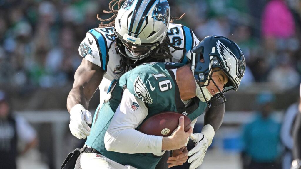 Eagles Lose Fourth Straight, Giants Face a Choice at QB | Around the NFC East - Sports Illustrated