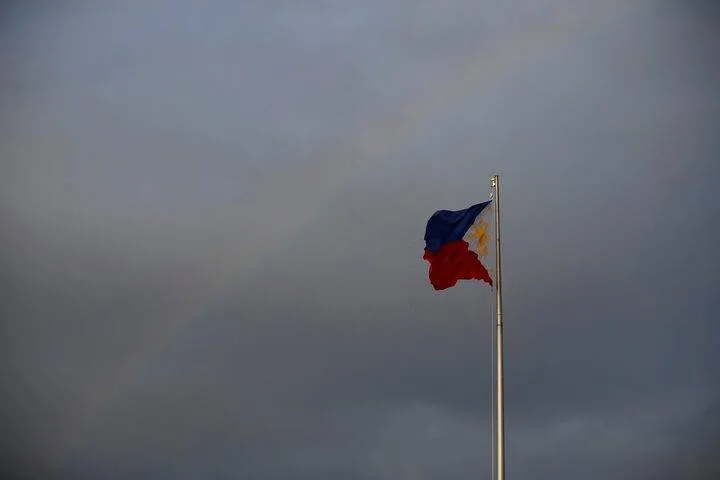Mid-air Collision of Philippines Military Planes Kills 4 Pilots - ASHARQ AL-AWSAT English