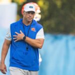 Florida fans compare Jon Sumrall to Billy Napier amid blowout loss to South Carolina - Saturday Down South