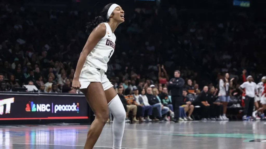DeWanna Bonner stops Angel Reese's goodbye wave in telling Dream playoff moment - sportingnews.com