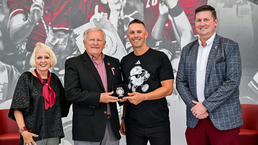 TROY Alumni Association’s 2026 Christmas ornament commemorates TROY baseball’s run to the College World Series - Troy University