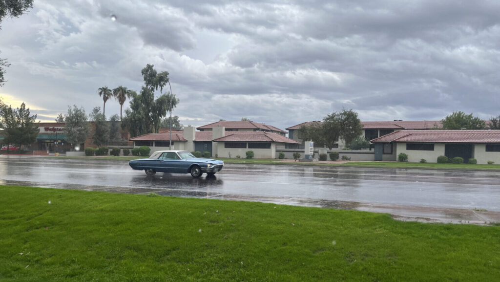 Rain starts as metro Phoenix expected to have active weather day - KTAR News 92.3 FM