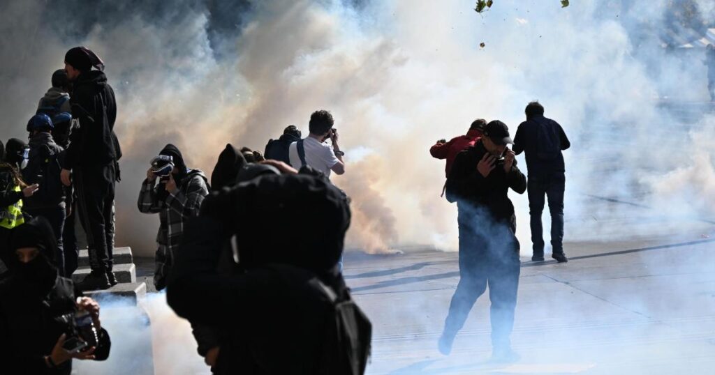 Tear gas used in Paris as protesters rally across France - Southend Echo