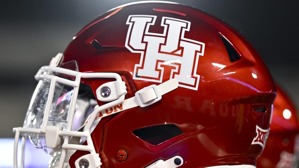 Houston Unveils 10 Different Space-Themed Helmets to Be Worn vs. UCF in New Video, Photos - Bleacher Report