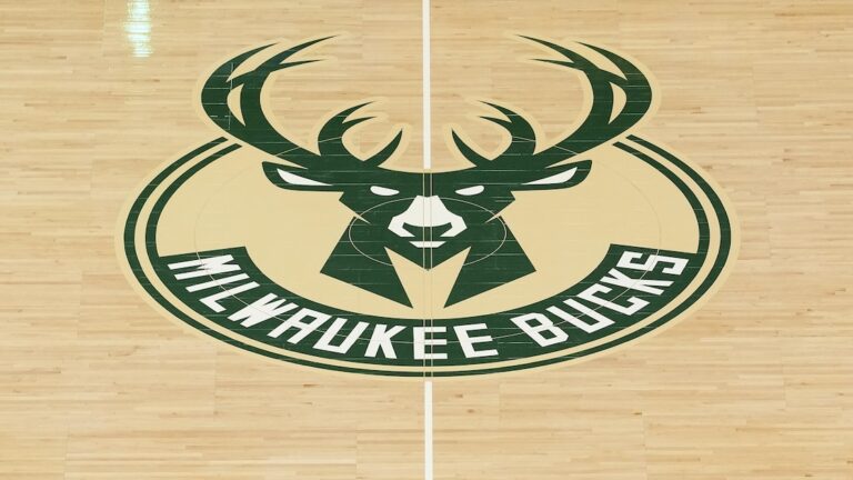 Bucks' New Campfire Funnel Fries Concession Menu Item Unveiled in Close-Up Photo Ahead of NBA Season - Bleacher Report