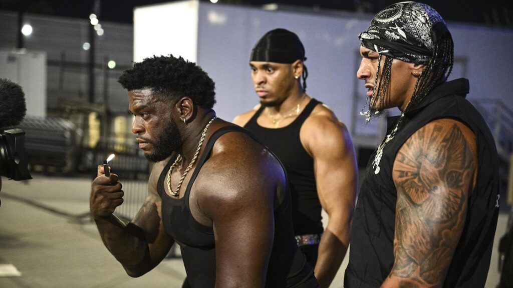 Carmelo Hayes Turns Heel, Helps 946 Beat Bloodline in Major Surprise on WWE Raw - Bleacher Report
