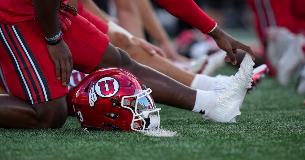 Utah football’s 5-star offensive tackle exits Colorado game with right-leg injury - The Salt Lake Tribune