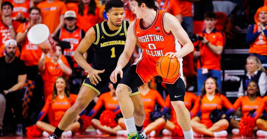 David Mirkovic on sideline back in boot during Illinois’ exhibition vs. Baylor - The Champaign Room