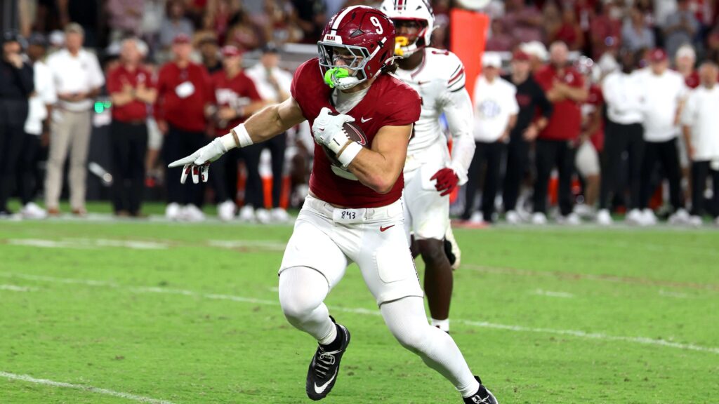 College Football Public Betting Picks for Week 5: NCAAF Moneyline Analysis - Covers.com
