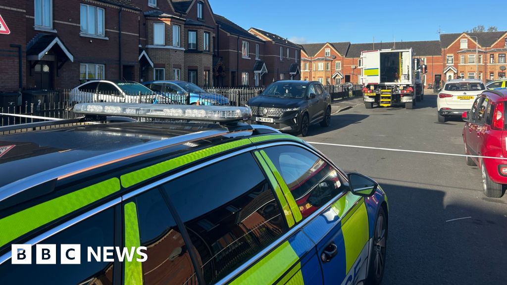 PSNI: Residents evacuated after explosion at a house in north Belfast - BBC
