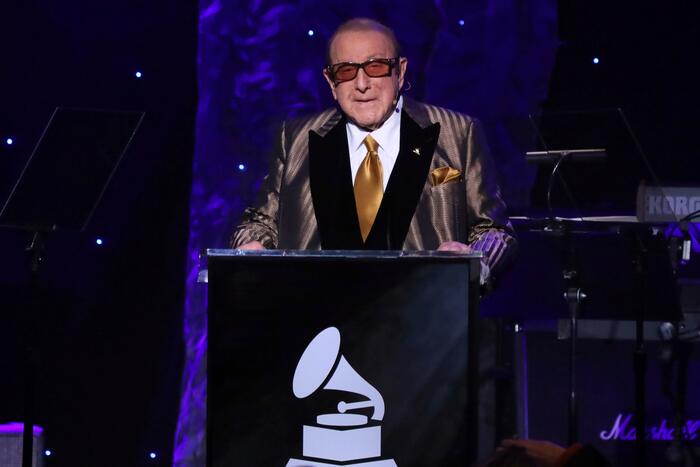 Clive Davis' pre-Grammy gala will continue in 2027, the first since his death - WSLS