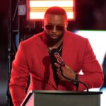Falcons sacks king John Abraham has former coach Mike Smith return to lead ring of honor ceremony - iNFOnews.ca