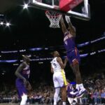 Booker scores 43 points in Suns' 131-122 win over Warriors, who fall to 0-3 - ABC30 Fresno