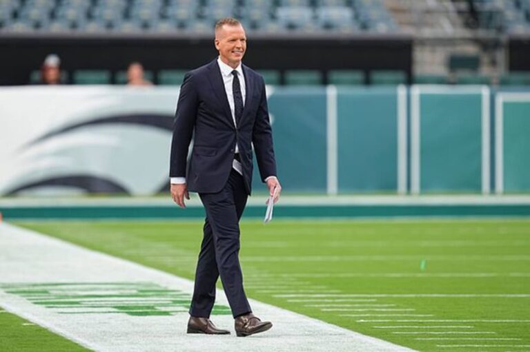 NBC analyst admits he's still 'confused' by unexpected Sunday Night Football exit - AOL.com