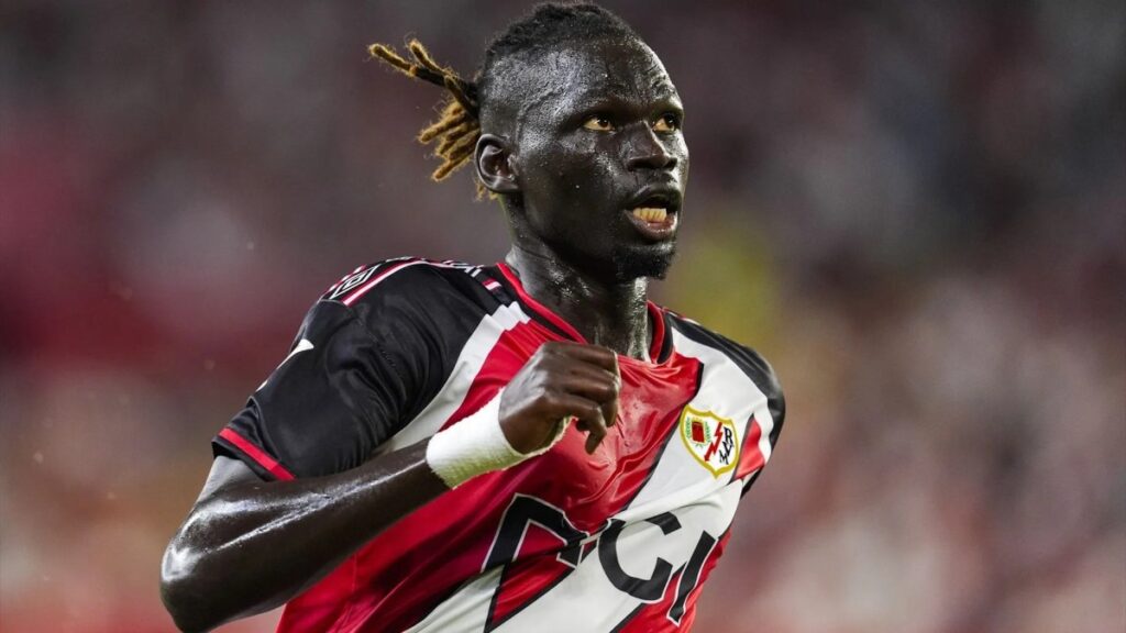 Pathé Ciss cleared to play vs Elche after Rayo appeal - Comuniate