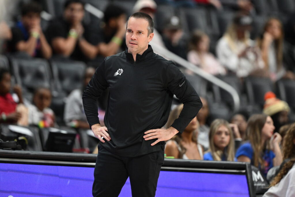 Examining Just How Underrated Phoenix Suns Coach Jordan Ott Is - roundtable.io