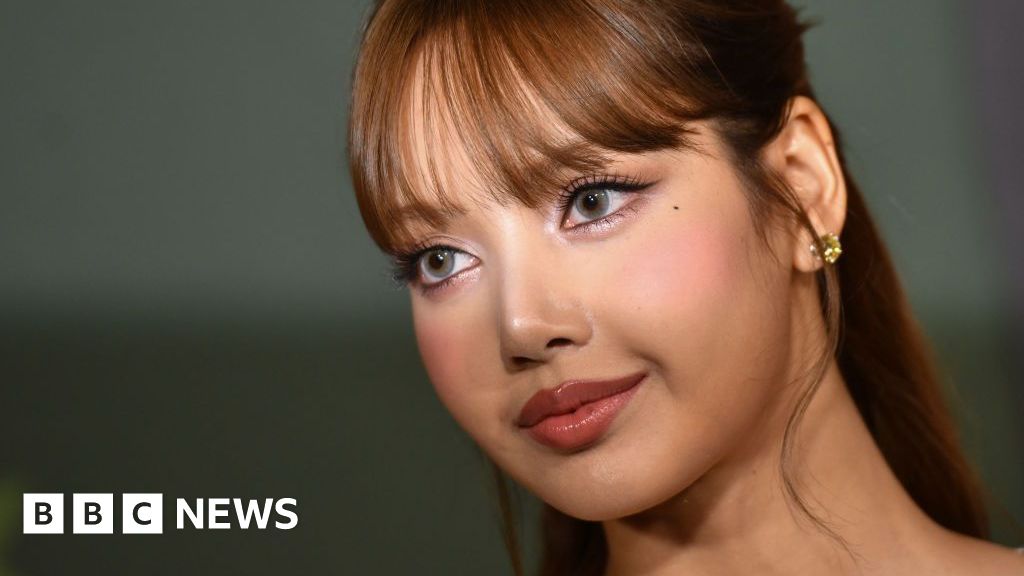 Blackpink’s Lisa Manobal: How the K-pop star faced a race scandal - BBC